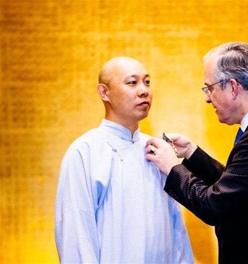  Guo Gan --2015 Medalist of the Knights in French Literature and Arts,   by Guo Gan