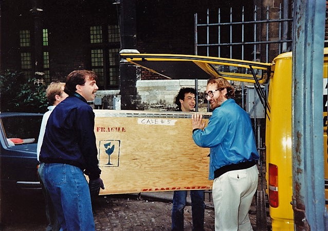 ECG loading degung crates out of van, Ghent, Belge, Oct. 1989 by Evergreen Club Contemporary Gamelan