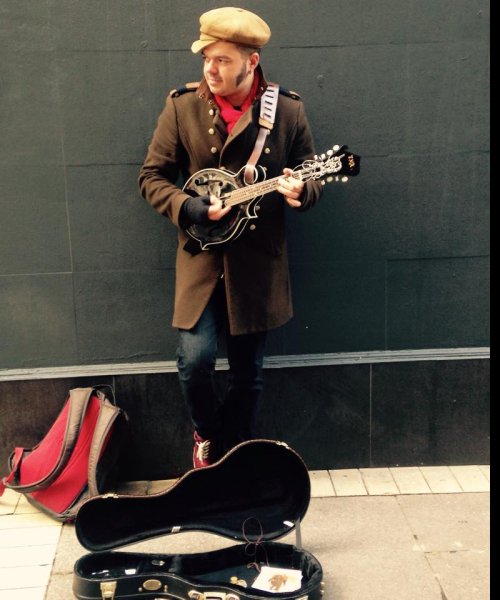 Folkin Around for TG4 Television Ireland, Busker Abú by Julyo
