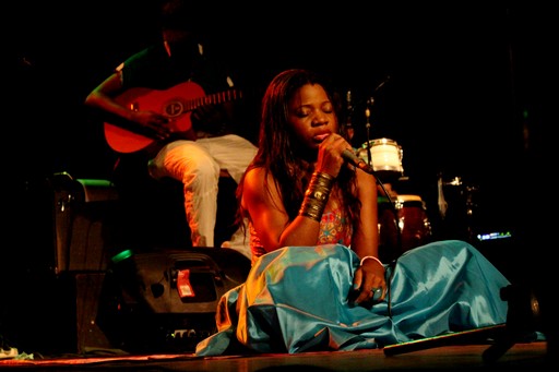 concert IfC Yaoundé by Nicole Obélé
